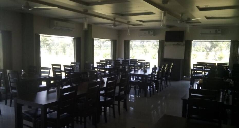 Paavan Hotel and Guest House, Prantij 3